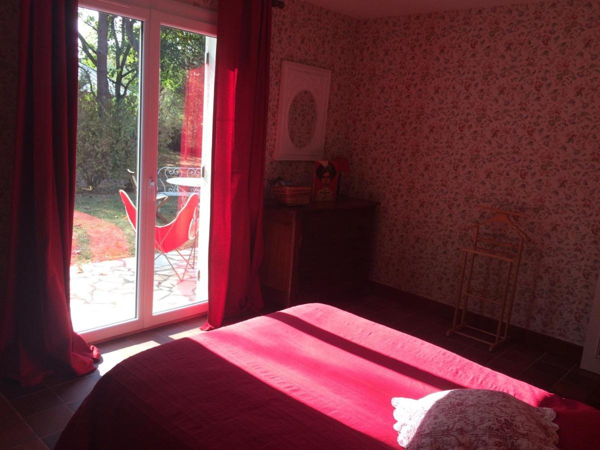 Chambres Au Coeur Du Massif Des Trois Pignons Noisy-sur-Ecole エクステリア 写真